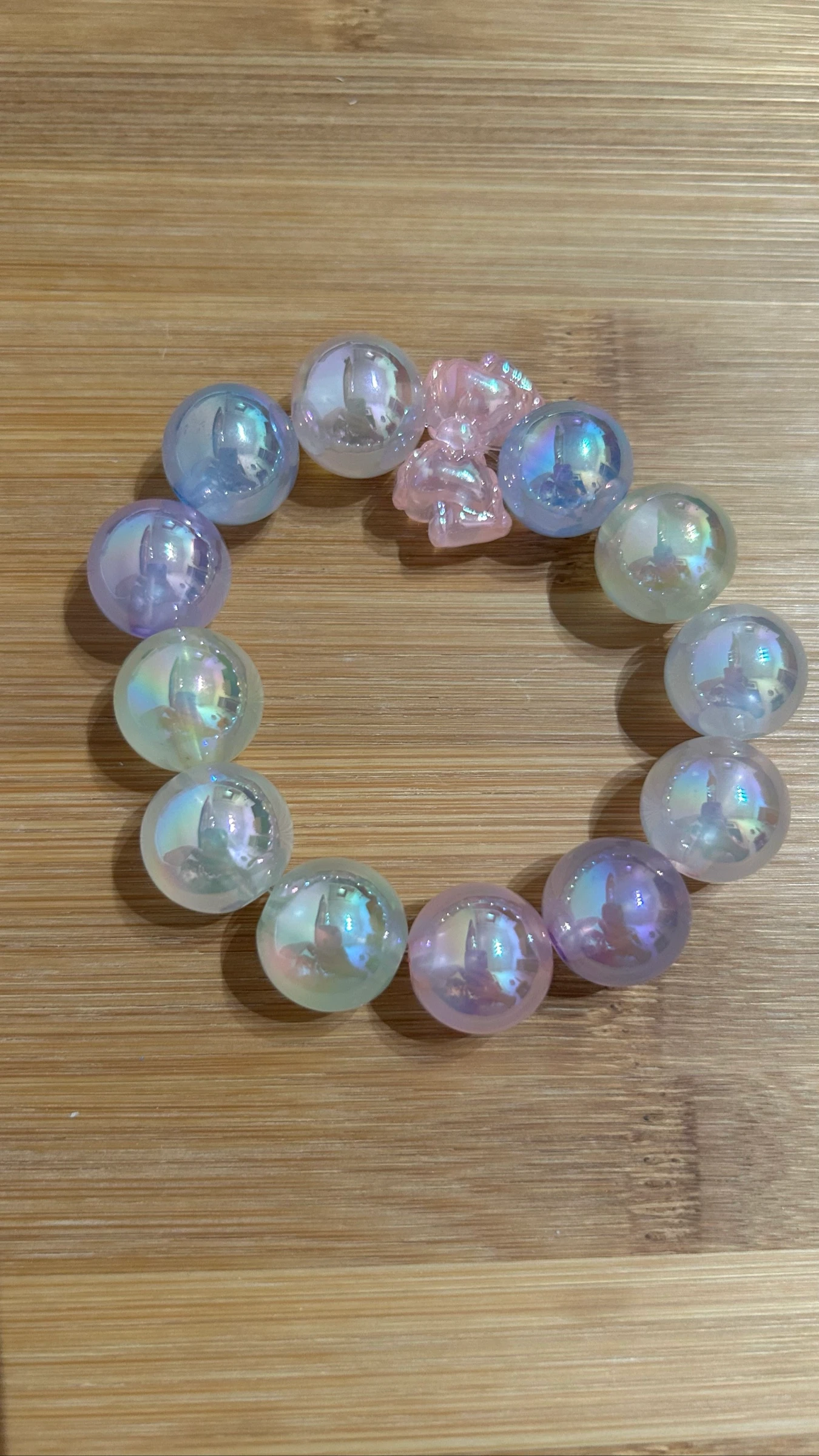 Pulseira de Missangas reactivas à luz UV